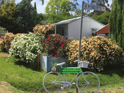 Applegate Lane Chalet - Accommodation Yamba 2
