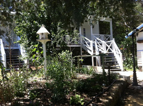 Applegate Lane Chalet - Accommodation Yamba 15