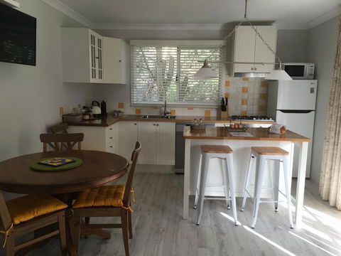 Applegate Lane Chalet - Accommodation Yamba 12