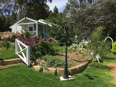 Applegate Lane Chalet - Accommodation Yamba 4