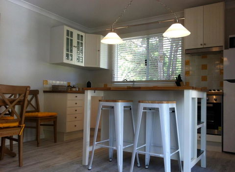 Applegate Lane Chalet - Accommodation Yamba 13
