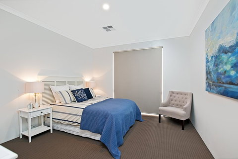Into The Blue - Accommodation Yamba 8