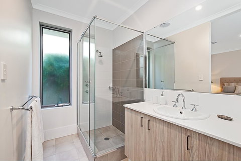 Into The Blue - Accommodation Yamba 11