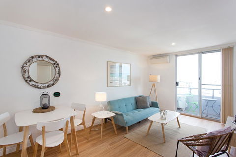 Ocean Breeze Apartment - Accommodation Yamba 20