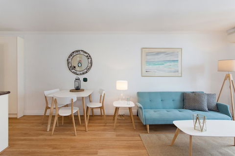 Ocean Breeze Apartment - Accommodation Yamba 22
