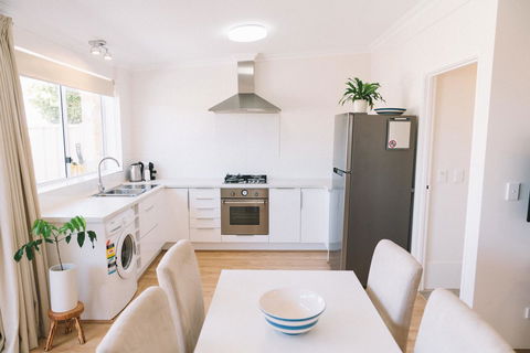 Sun Studio - Accommodation Yamba 21
