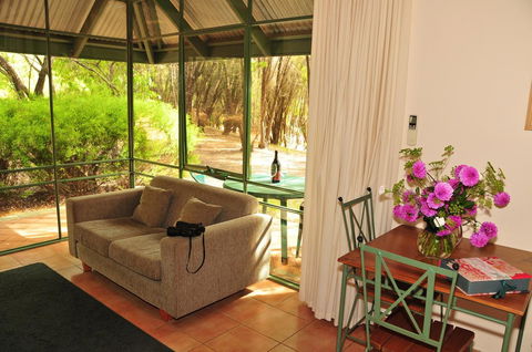 Waterfall Cottages - Accommodation Yamba 10