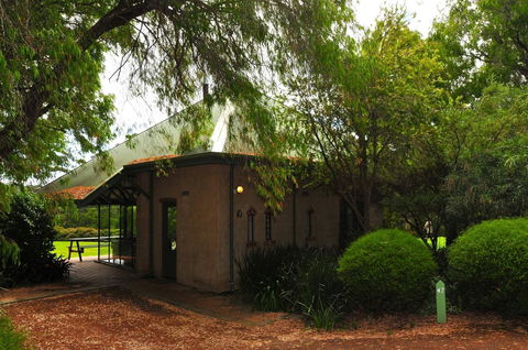 Waterfall Cottages - Accommodation Yamba 19