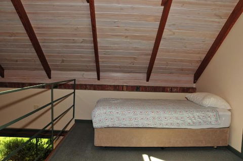Waterfall Cottages - Accommodation Yamba 3