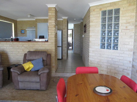Kalbarri Riverfront Unit - Accommodation Yamba 16