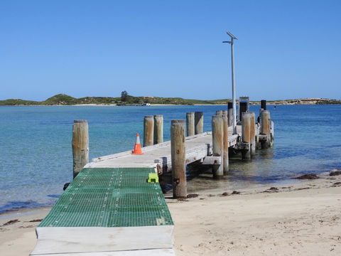 The Royal Dolphin Bed & Breakfast Safety Bay - Accommodation Yamba 12
