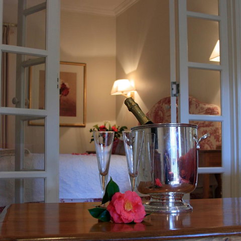 Two Sisters Chalets - Accommodation Yamba 26