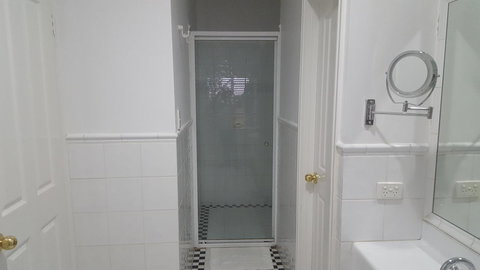 Two Sisters Chalets - Accommodation Yamba 5