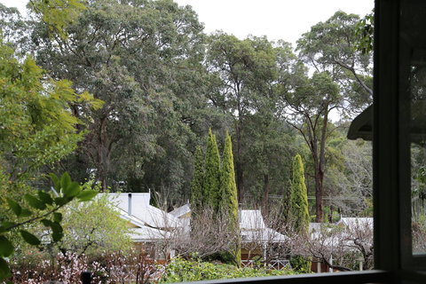 Two Sisters Chalets - Accommodation Yamba 18