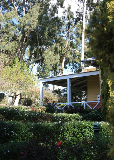 Two Sisters Chalets - Accommodation Yamba 23