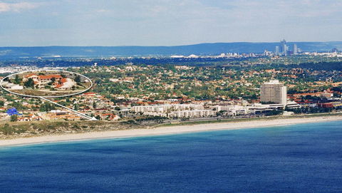 Scarborough & Absolutely Beachfront - Accommodation Yamba 1