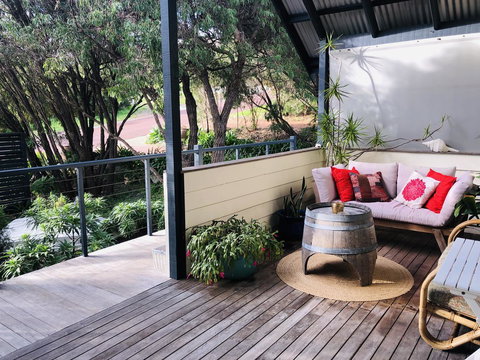 Zephyr Studio - Accommodation Yamba 10