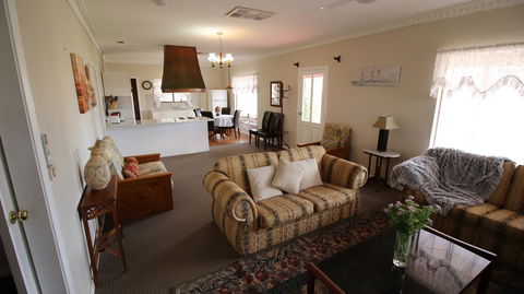 Daisy Cottage - Accommodation Yamba 2