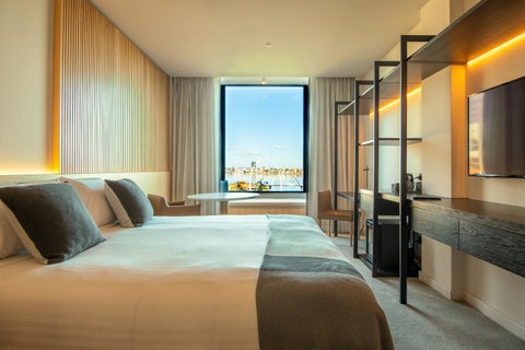 Quay Perth - Accommodation Yamba 3