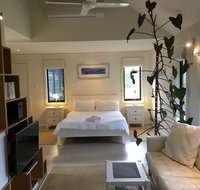 DESIGNER'S STUDIO - Accommodation Yamba
