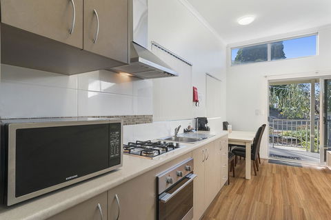 Discovery Parks - Swan Valley - Accommodation Yamba 18