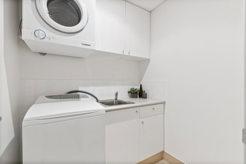 The Executive Penthouse - Accommodation Yamba 19