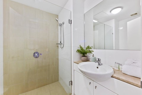 The Executive Penthouse - Accommodation Yamba 13