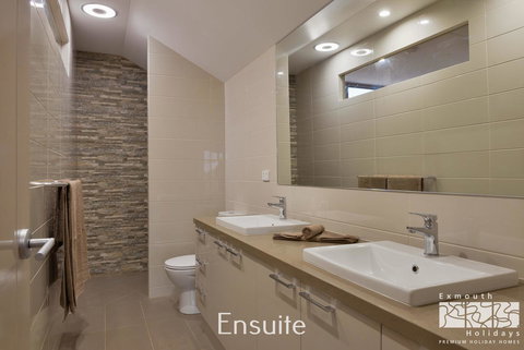 7 Kestrel Place - Accommodation Yamba 13