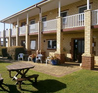 Baywatch Manor Augusta - Accommodation Yamba