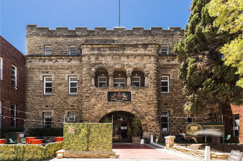 The Old Swan Barracks - Accommodation Yamba 3