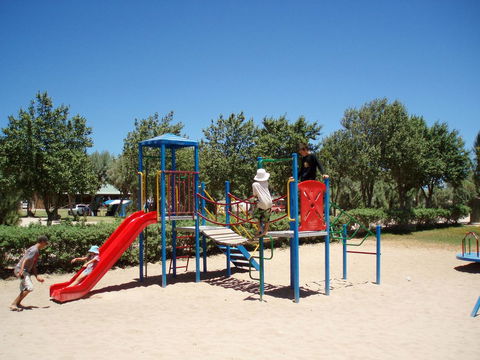 Ningaloo Coral Bay â€“ Bayview - Accommodation Yamba 1