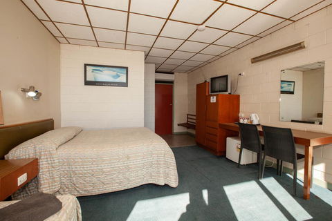 EUCLA MOTOR HOTEL - Accommodation Yamba 19