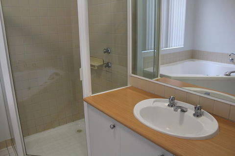 Mandurah Ocean Marina Chalets - Accommodation Yamba 25