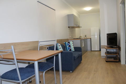 Mandurah Ocean Marina Chalets - Accommodation Yamba 6