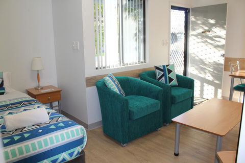 Mandurah Ocean Marina Chalets - Accommodation Yamba 33