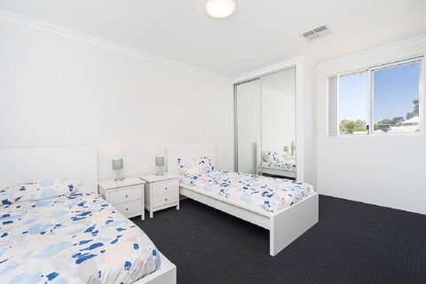 Victoria Park Town House - Accommodation Yamba 4