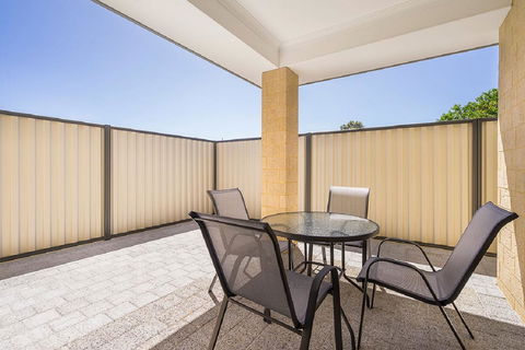 Victoria Park Town House - Accommodation Yamba 10