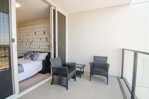 Boutique Carousel Apartment - Accommodation Yamba 10