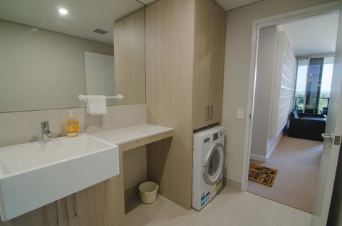 Boutique Carousel Apartment - Accommodation Yamba 8