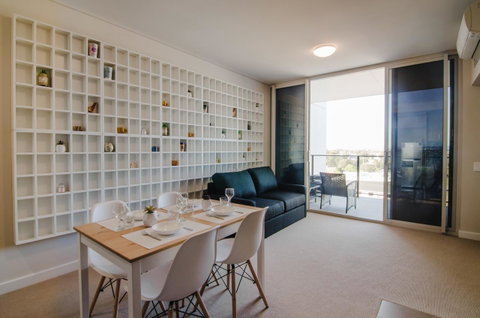 Boutique Carousel Apartment - Accommodation Yamba 12