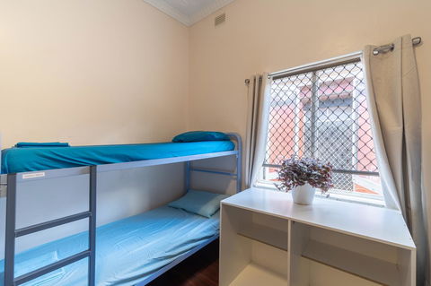 MyOZexp Aberdeen Lodge - Accommodation Yamba 1