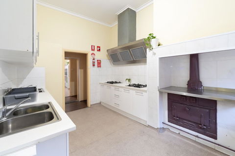 MyOZexp Aberdeen Lodge - Accommodation Yamba 5