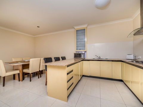 Seafront Unit 60 - Accommodation Yamba 6