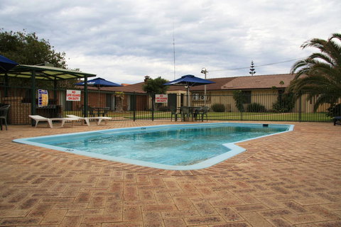 Cervantes Pinnacles Motel - Accommodation Yamba 1