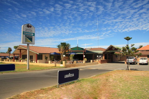 Cervantes Pinnacles Motel - Accommodation Yamba 0