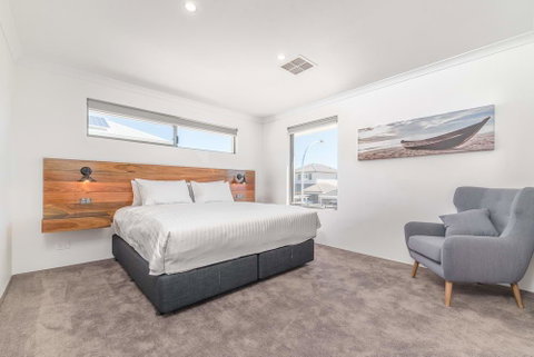 Karrinyup Waters Luxury House Rental - Accommodation Yamba 5