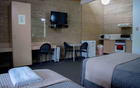 Hopetoun Motel & Chalet Village - Accommodation Yamba 35