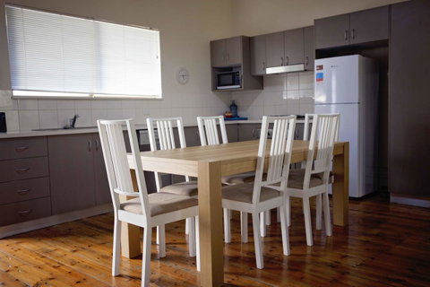 Hopetoun Motel & Chalet Village - Accommodation Yamba 7