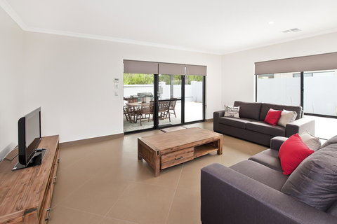 Ocean Walk Abbey Beach - Accommodation Yamba 2