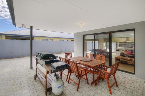 Ocean Walk Abbey Beach - Accommodation Yamba 5